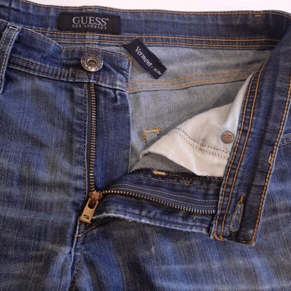 GUESS Vermont Slim Custom Cut Off Denim Shorts Distressed Dark Wash Jean - Picture 7 of 14